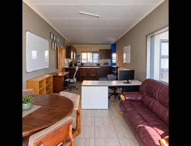 2 BEDROOM HOUSE FOR SALE IN RIVERSDALE